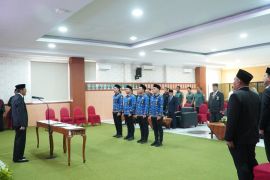 Awali Pengabdian Sebagai ASN Penuh, PTA Medan Laksanakan Pelantikan dan Pengambilan Sumpah PNS Tahun 2026